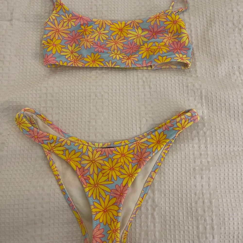 TRIANGL Mica bikini discontinued print